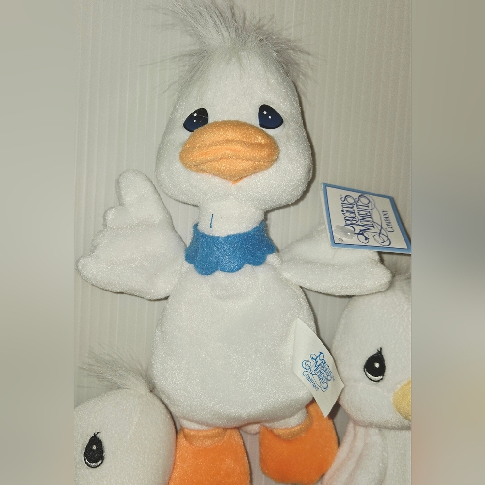 Precious Moments Plush Bird with Orange and Blue Features (B1) - Picture 2 of 8